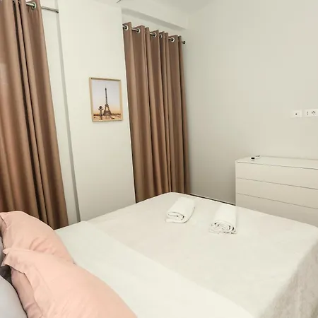 Daire Luxury Square 21 *
