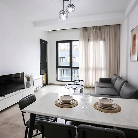 Luxury Square 21